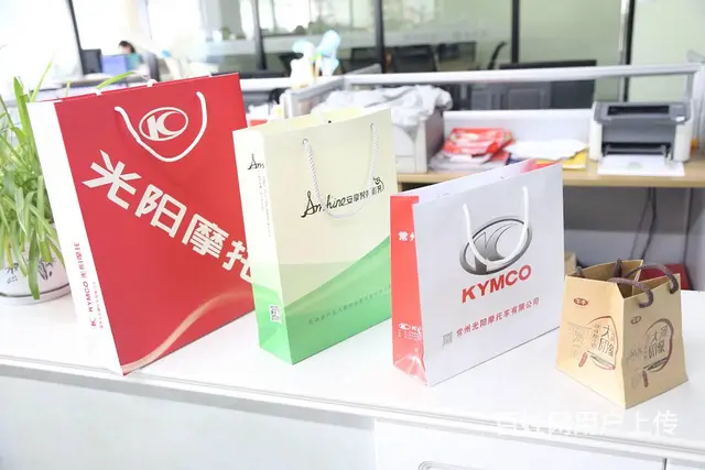 手提袋设计 产品礼盒包装盒设计 样本画册设计公司 - 图片 1