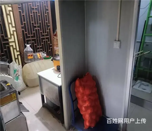 （同城搜铺网）转让高新汽配城对面180平米餐馆(可外摆） - 图片 6