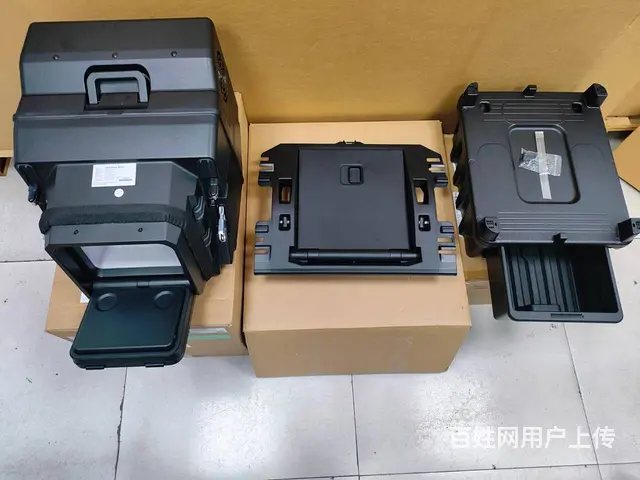23款奔驰S500 4MATIC加装车载冰箱系统 - 图片 1