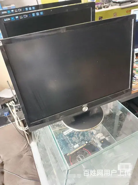 【搞定了！】22寸显示器100一台一个月包换 - 图片 1