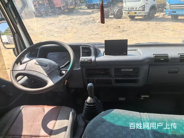 15年五十铃双排双轮3米3厢式货车 - 图片 7
