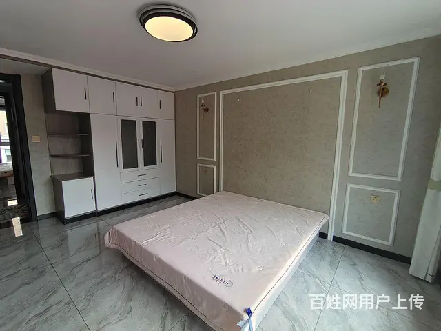 3楼 一条街，两室一厅 格局采光非常好 地热 拎包入住 - 图片 3