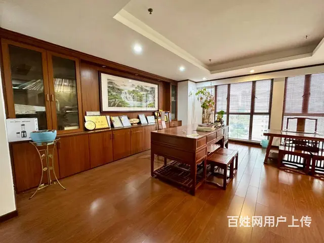 白菜价 珠海新香洲写字楼 森宇国际223㎡ 精装 9000 - 图片 1