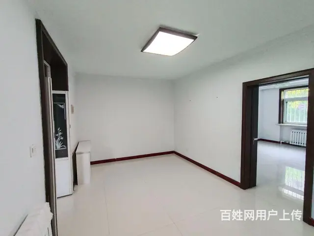 公园北门二楼三室一厅地热新装修 - 图片 3