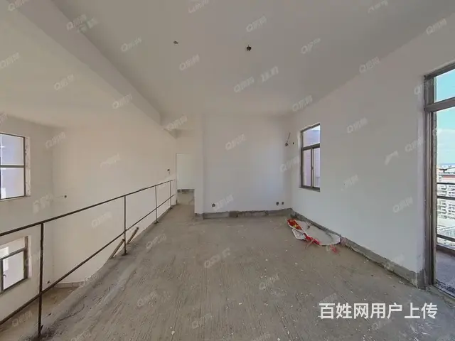 前山沃尔玛旁 顶楼复式 华业香庄 中空大 4房 - 图片 9