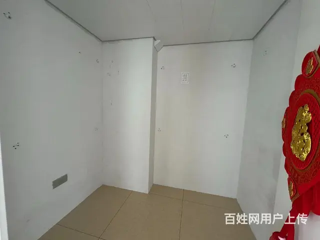 壹品人家8楼127平，三室两厅一卫简单装修87万，小税可贷款 - 图片 4
