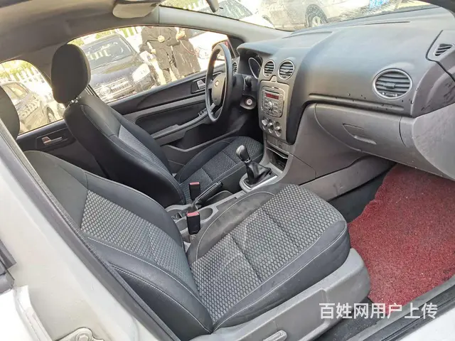 福特 福克斯 2013款 经典福克斯-两厢 1.8 手动 基 - 图片 4