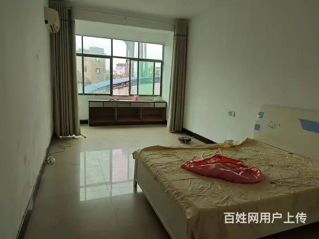 上高滨江公园旁三楼简装大户可改成两套证件齐全可按揭景观房 - 图片 1