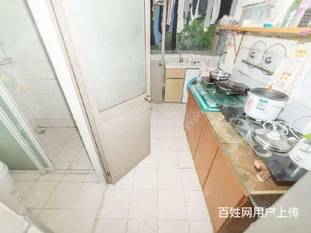 有独立的卫生间和厨房（民用水电，不是合租房）看房有钥匙。 - 图片 6
