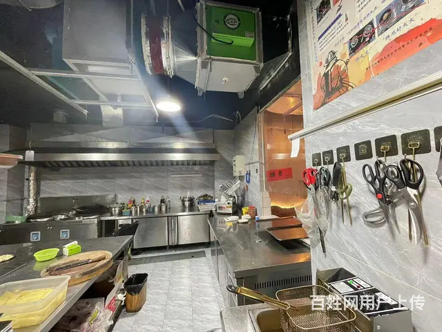 XN 郫都万达 临街双门头精装餐饮店转让 - 图片 7