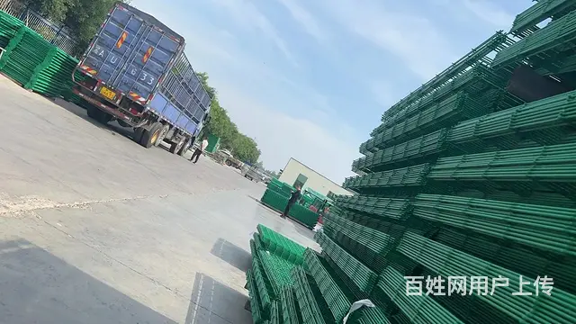 嘉兴护栏隔离网，一站式安装服务，球场护栏网上门测量 - 图片 3