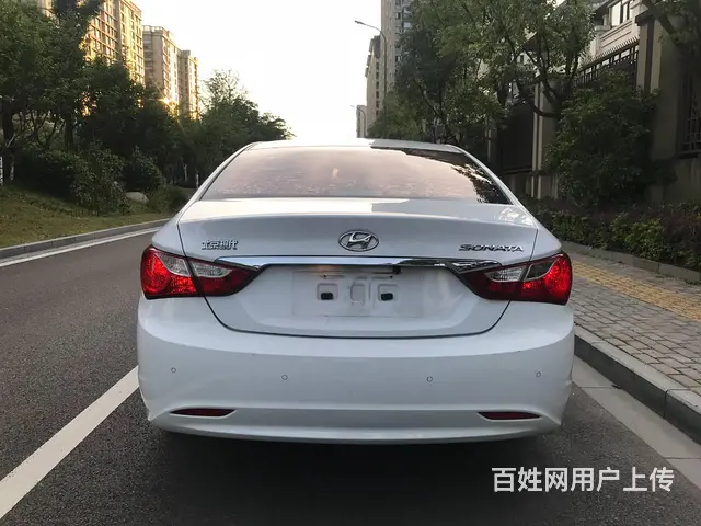 现代 索纳塔 2013款 第八代索纳塔 2.0 手自一体 顶 - 图片 12
