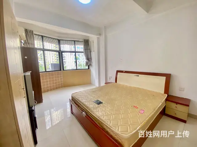 吉大 繁华地段 精装三房 便宜出租 南向大阳台 - 图片 3
