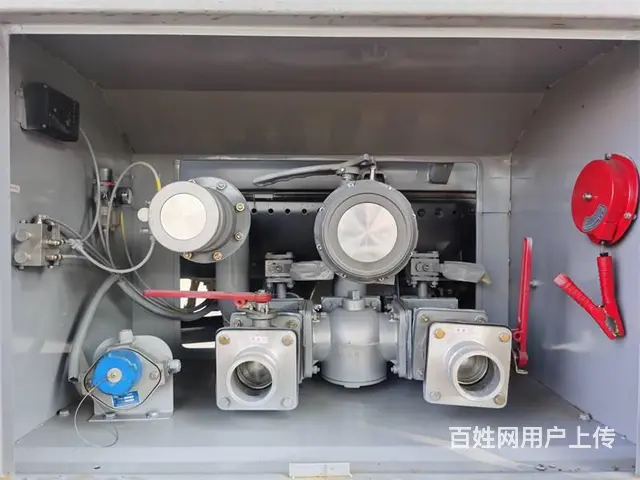 国六B 东风多利卡D9油罐车 230马力加油车 - 图片 7