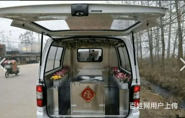 北辰长途殡仪车遗体长途运输车 - 图片 1