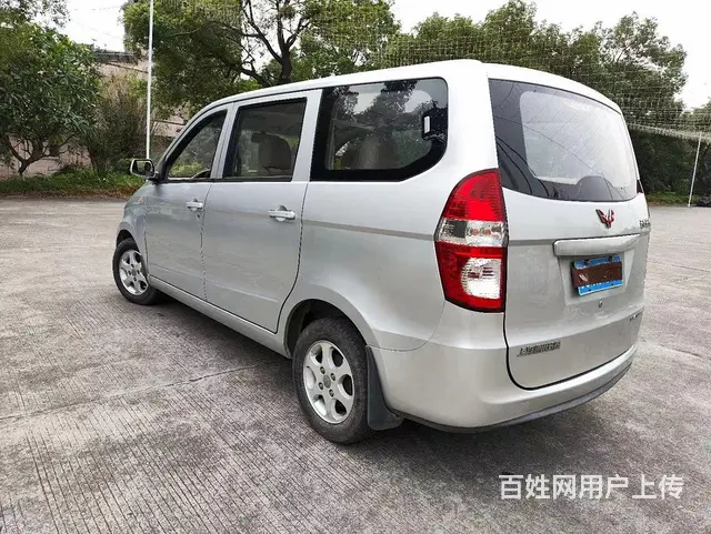 五菱宏光面包车7座 - 图片 7