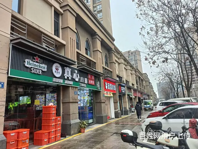 （众铺精选）3447嘉兴大型小区主街8年老店餐饮店转让的图片