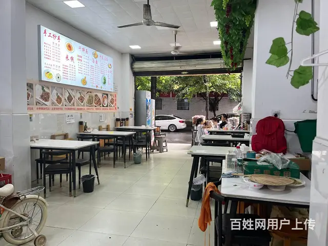 S万人社区临街餐饮旺铺转让（外摆，水电气全通） - 图片 3