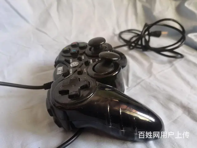 游戏手柄 - 图片 2