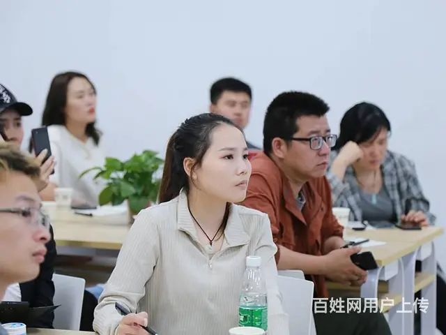 想自己创业做直播带货,新手应该怎么开始 - 图片