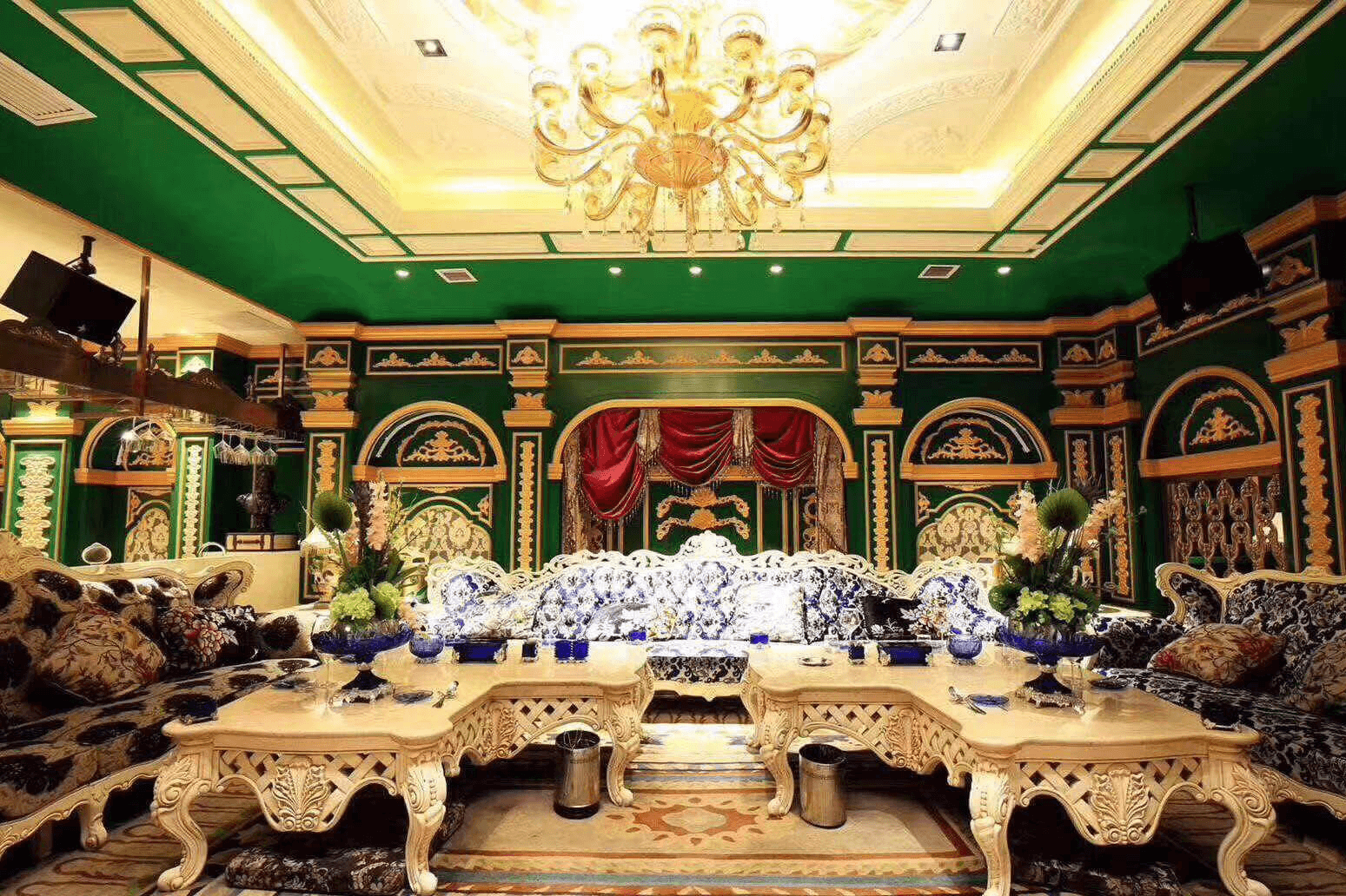 的夜总会ktv推荐南宁皇家一号ktv青秀区豪华高端夜总会预定电话是多少