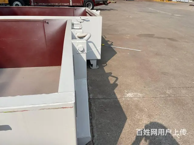 大运翼途蓝牌勾臂垃圾车源头厂家直销，可进地库地下室 - 图片 10