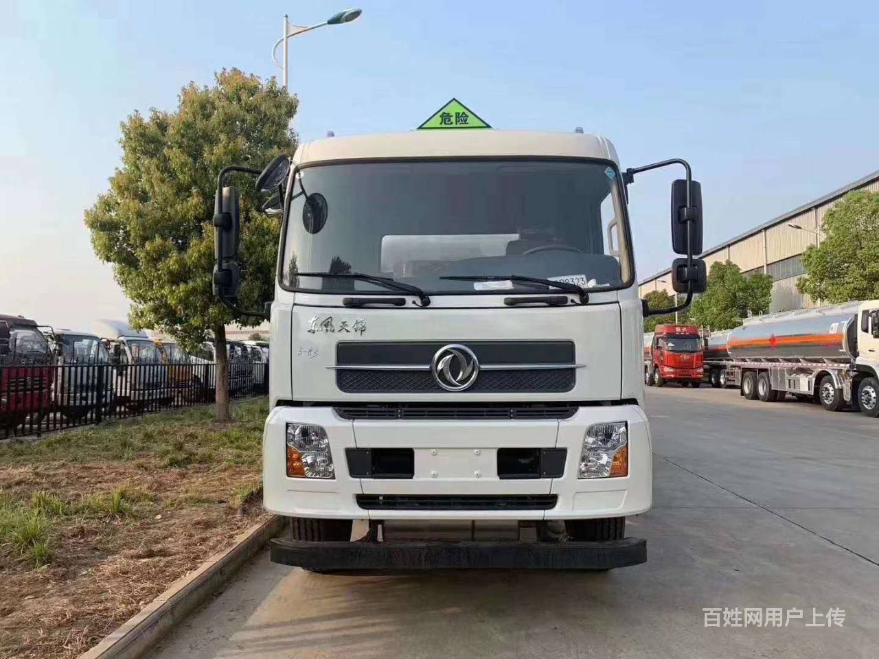 16吨东风天锦小三轴铝合金油罐车包上路支持分期 - 潜江浩口镇货车