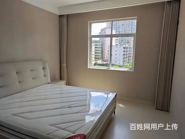 上高镜山商城精装送家具住房四楼证件齐全可按揭离二中及广场不远 - 图片 1
