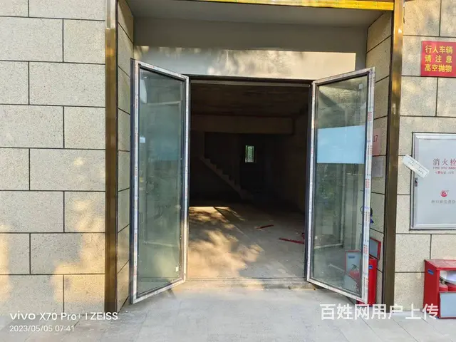 （51旺铺推荐）滨海新业华庭一楼临街铺面50平出租 - 图片 2