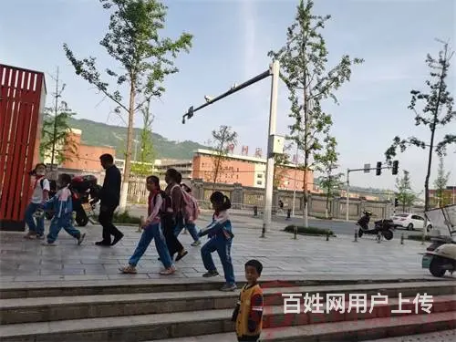 （达州铺源网）西外文理学院对面64㎡文具店转让（可空转） - 图片 3