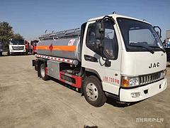 东风多利卡4到8吨小型油罐车 厂家直销可分期