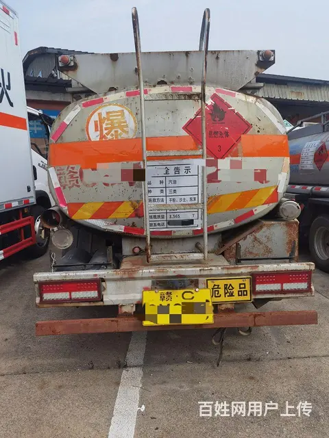 东风5吨加油车便宜处理， - 图片 1