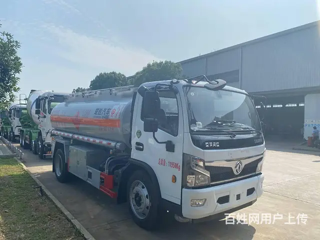 国六东风福瑞卡F7满载八吨油罐车 包上户多少价格 - 图片 3