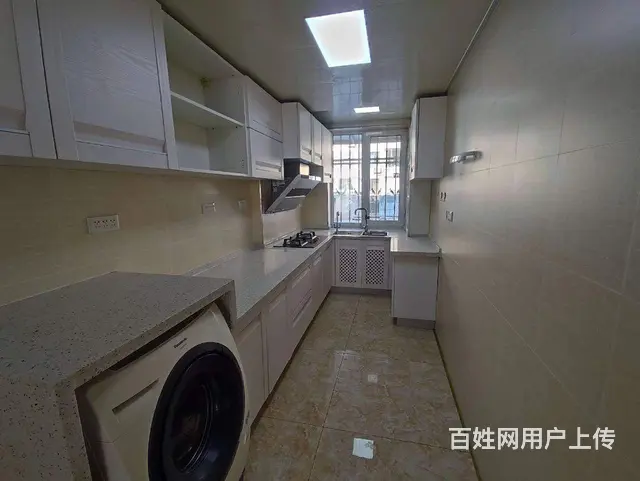 辽西装饰材料城平台上一楼134平三室精装修带小平台包更名 - 图片 4