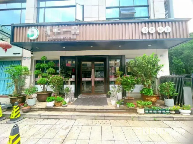 （易转推荐）柯桥沿街位置设备齐全好茶室加餐饮店转让 - 图片 1