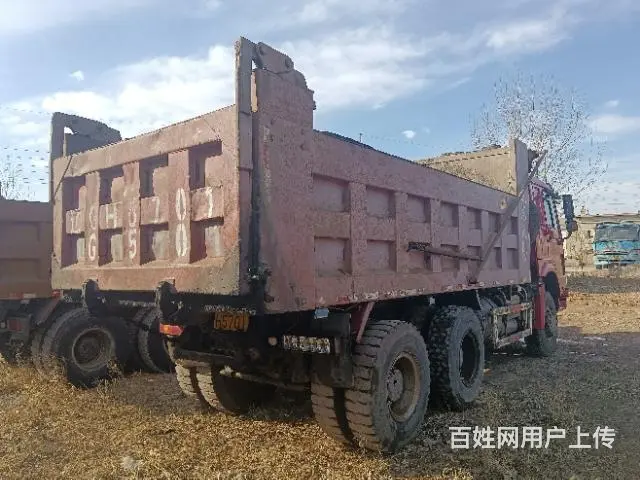 14年豪沃后八轮自卸车 - 图片 4
