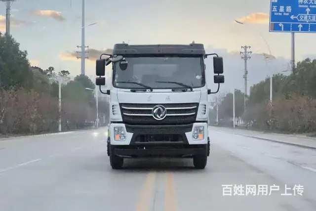 东风天龙后双桥23方绿化洒水车 价格要多少钱新车定制来电有优 - 图片 4