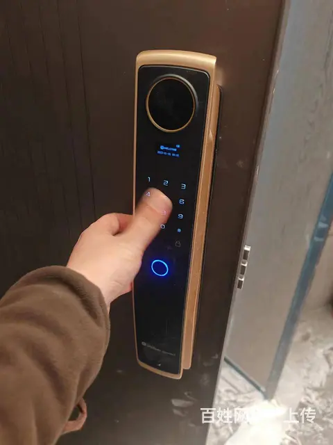 指纹锁、智能门锁维修耗电快不上锁屏幕不亮等问题 - 图片 3
