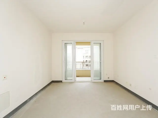 大润发旁，中间楼层，温馨三房，三开间朝南，全新毛坯，视野开阔 - 图片 1