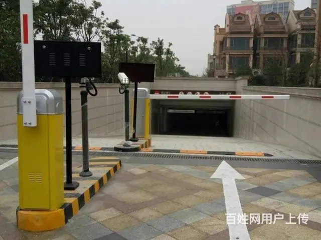 苏州道闸门禁车牌识别安装维修 - 图片 1