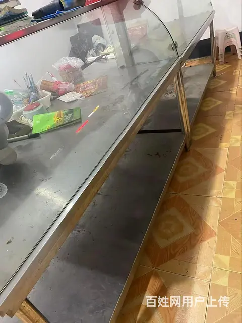 血亏处理买熟食的展示桌 - 图片 2