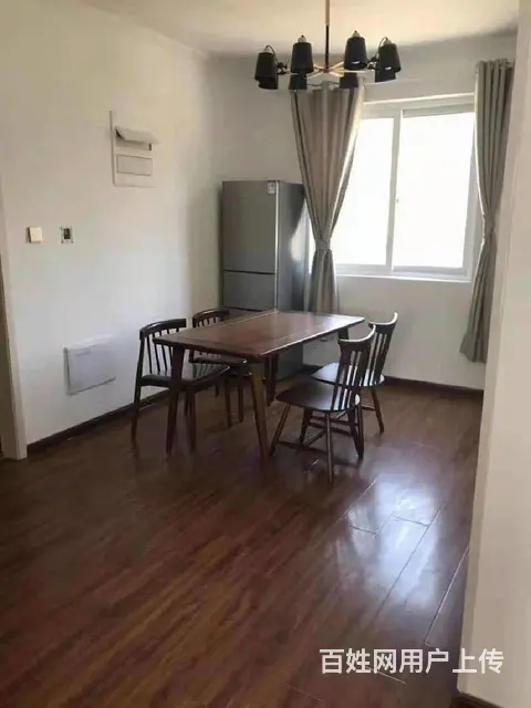 心海湾稀有大三室家电家具齐全集中供暖拎包就住只要1600元 - 图片 2