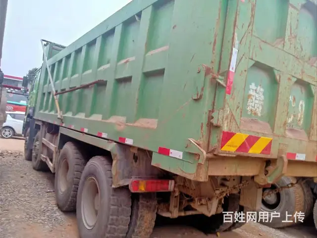 二手7米大箱 豪沃前四后八自卸车19年380马力 - 图片 4
