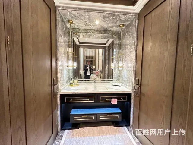上新 外滩一带二叠墅 挑空客厅 300万豪装 带地下室花园 - 图片 7