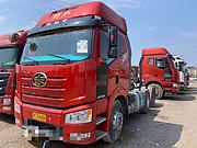 19年2月 解放J6P 牵引车 550马力 带全保