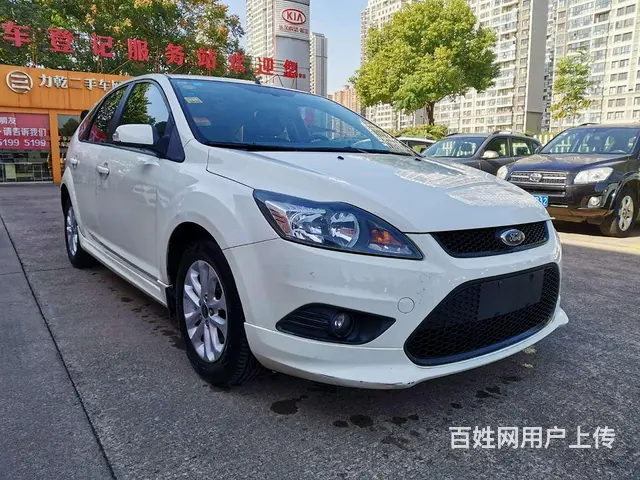 福特 福克斯 2013款 经典福克斯-两厢 1.8 手动 基 - 图片 3