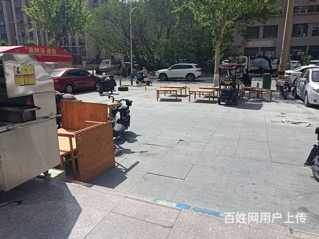 永昌路墨香苑南门饭店烧烤吉转（设有单间！门前可外摆烧烤！） - 图片 10