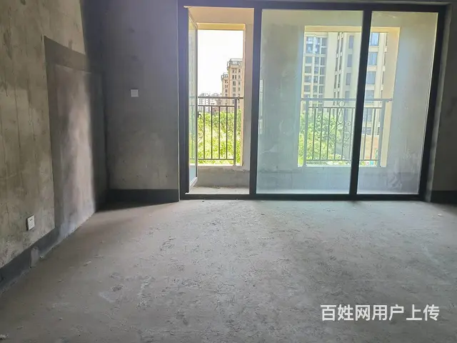 专卖别墅 白鹭金岸联排 证过二 使用326平 60平院子 - 图片 3