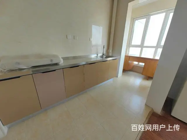 君悦豪庭北区 96万 电梯124平三室两卫 赠地下室 老证 - 图片 8