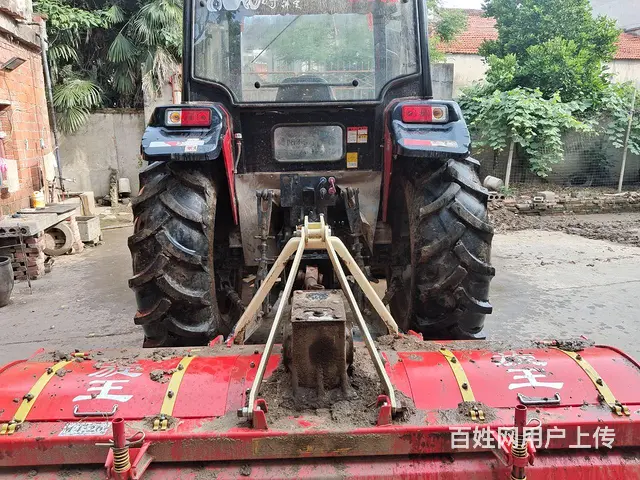 东方红二外140是一手车，有户的车，工作1050 - 图片 1